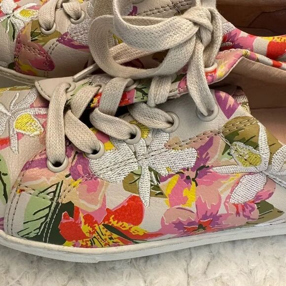 J/Slides NYC sneakers - Picture 4 of 6